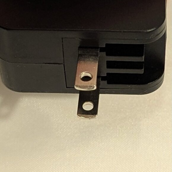 EUC Theragun Mini + 5 Attachments, Including 2 Extra Supersoft Ones + Zip Case - Picture 16 of 16